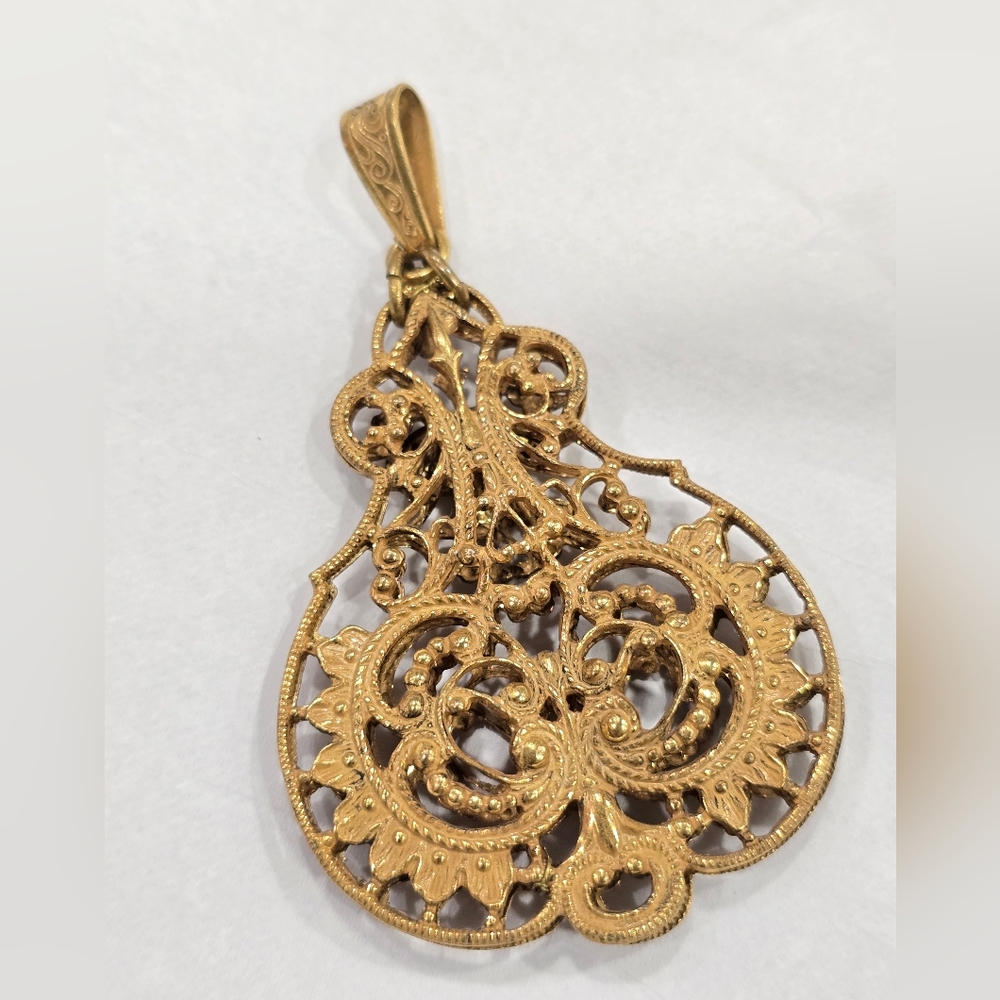 Gorgeous Miriam Haskell gold Filigree Necklace pendant Vintage Antique